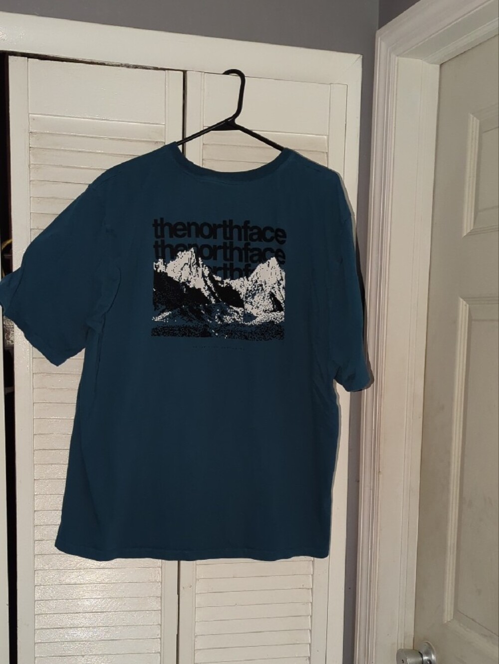 The North Face Teal Blue Men's Short Sleeve Logo Tee - Picture 2 of 6